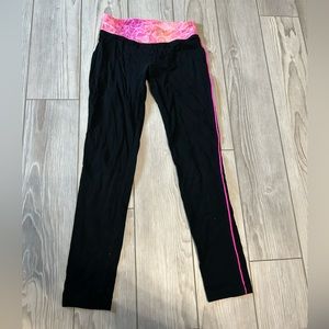 Perfect yoga size small SO black stretchy pants with pink stripe